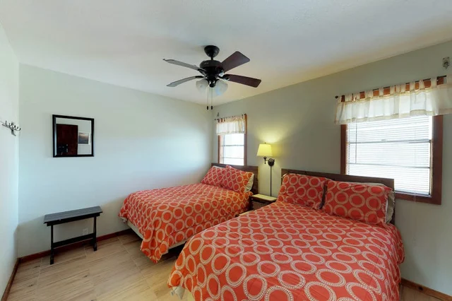 Bedroom 3 image 1