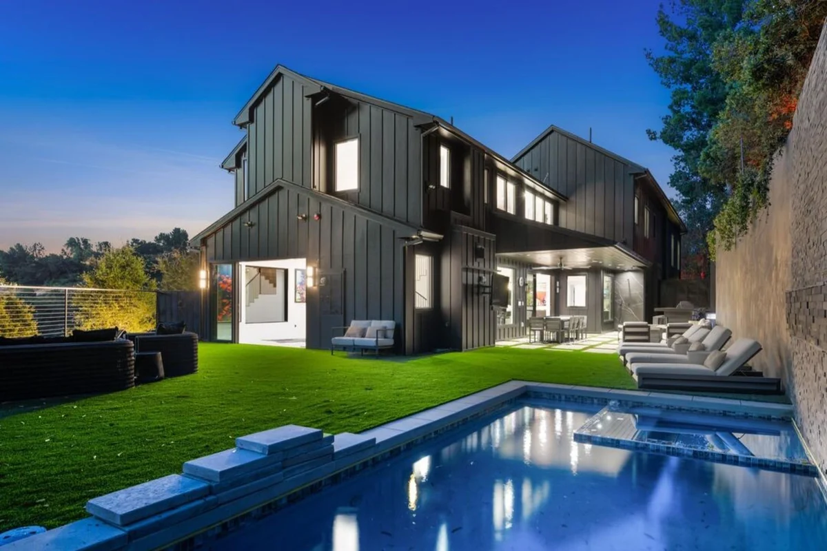 Property in Studio City, Los Angeles property photo 2