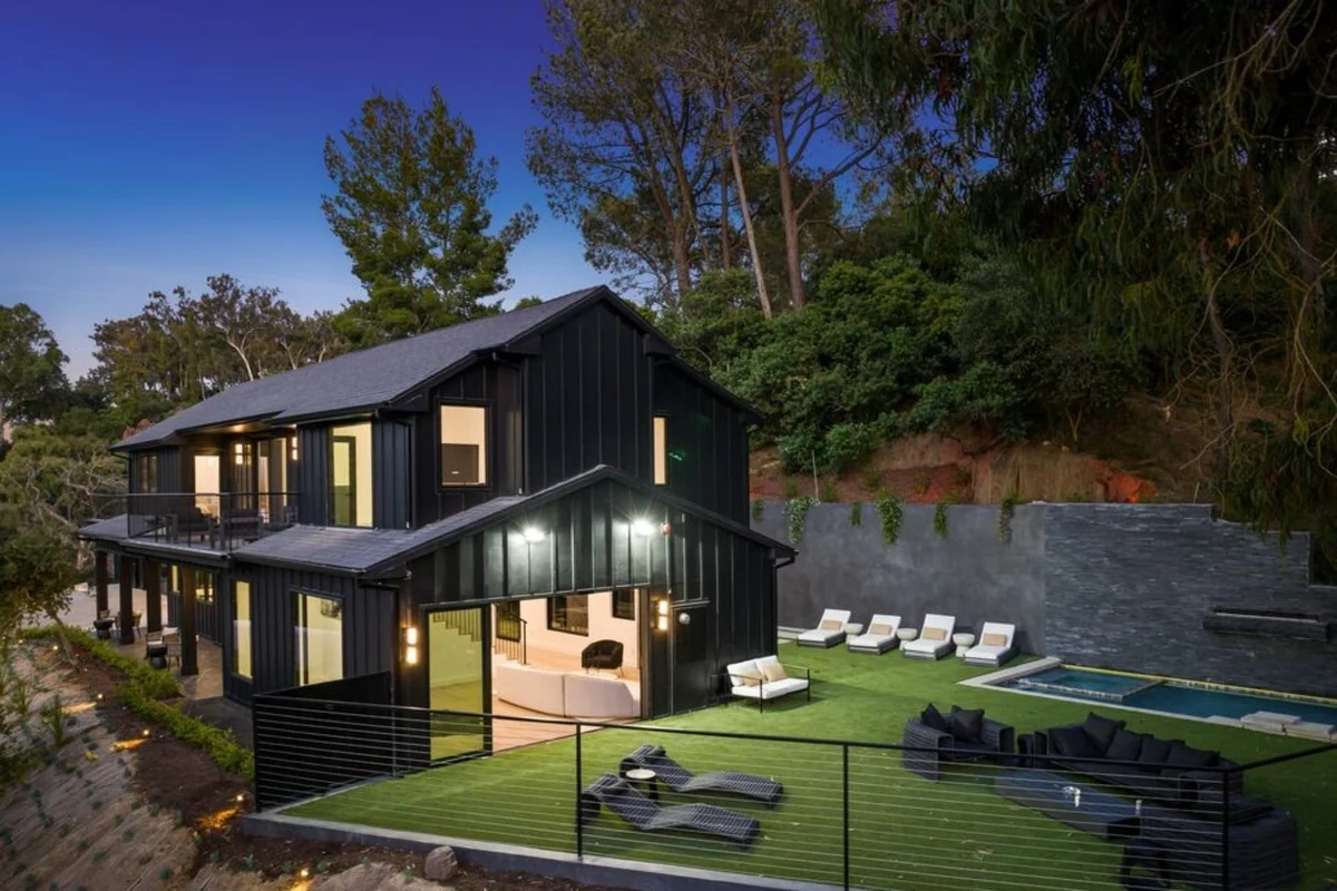 Property in Studio City, Los Angeles property photo 5