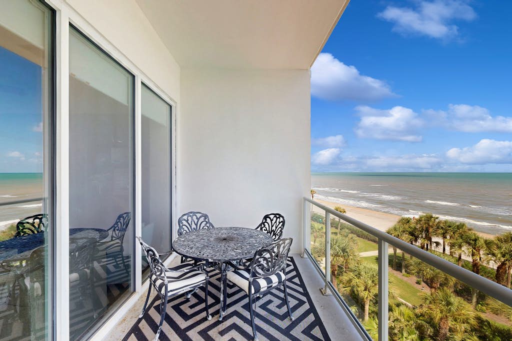 Condo in Galveston property photo 2
