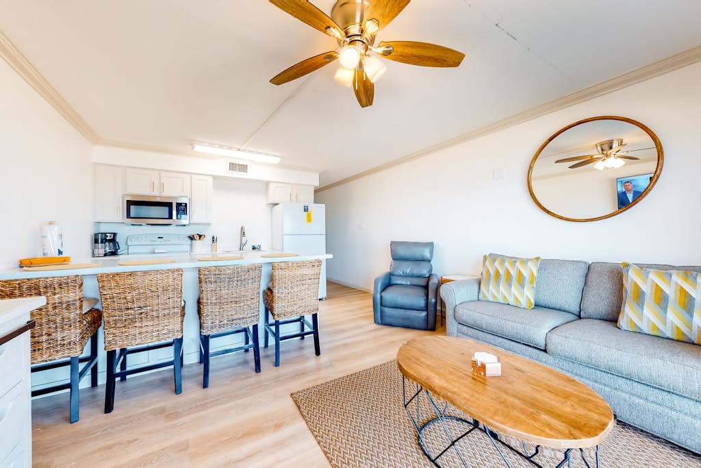 Florence Condominiums #303 property photo 3