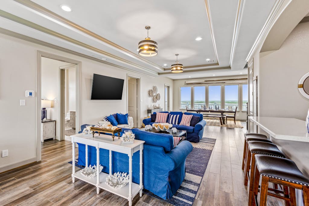 Pointe West - Bay Breeze Paradise property photo 3