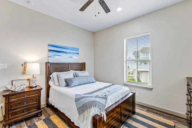 Bedroom image 1