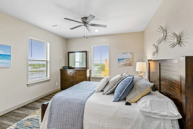 Bedroom image 1