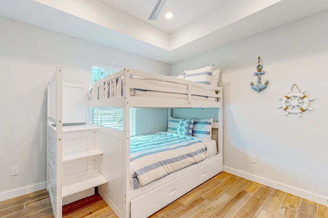 Bedroom image 1