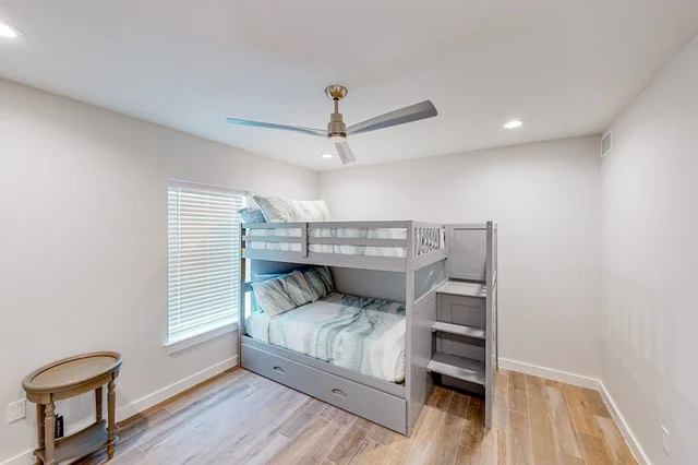 Bedroom image 1