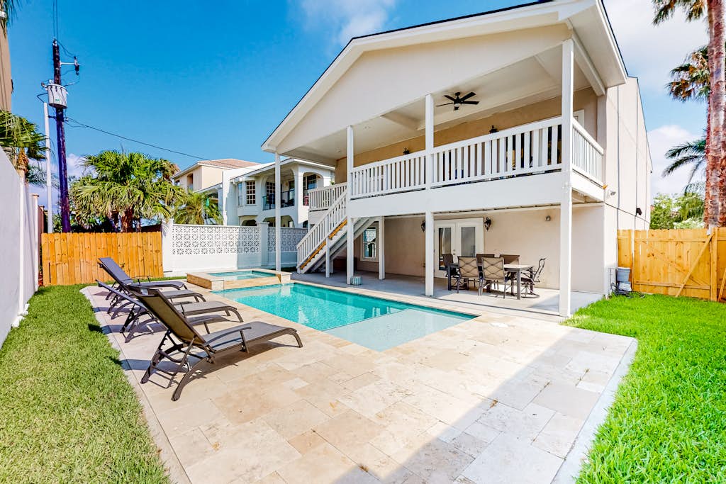 Home in South Padre Island property photo 4