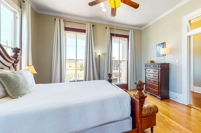 Bedroom image 1
