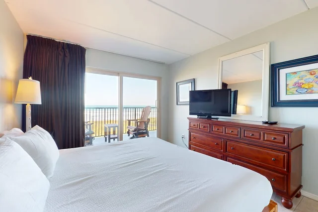 Bedroom image 1