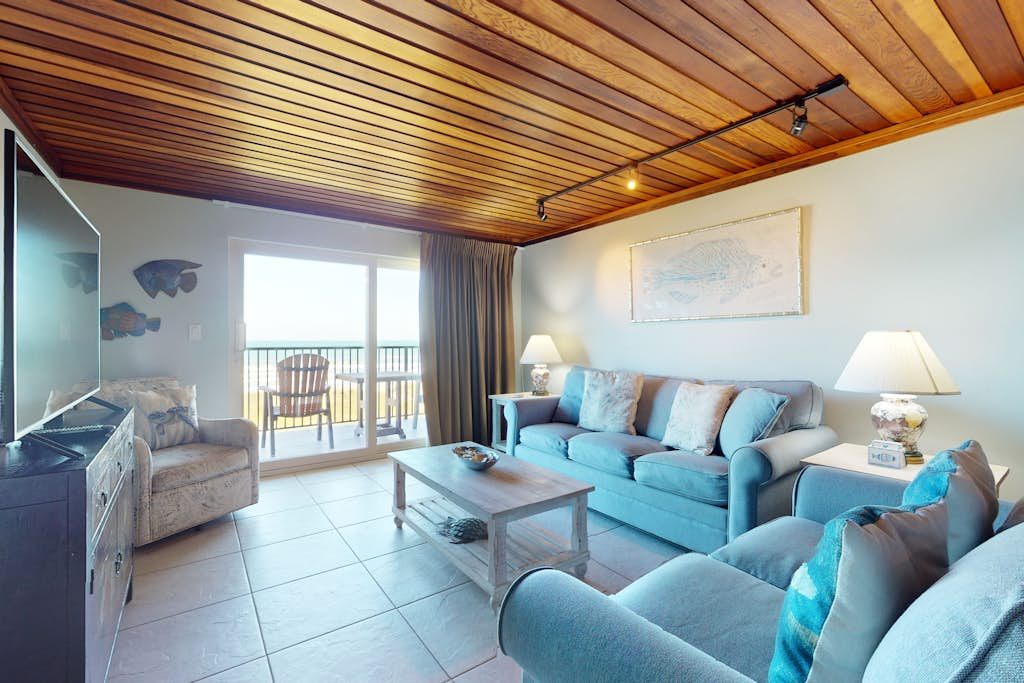 Seagull Condominiums #402 property photo 1