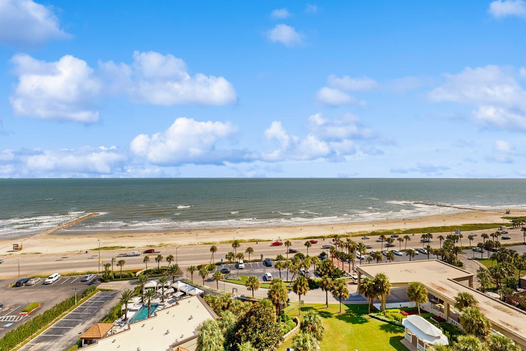 San Luis 14 - Beachfront Resort, Steps to Sand property photo 3