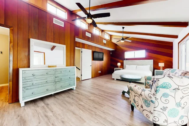 Bedroom image 1
