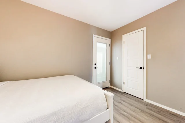 Bedroom image 1