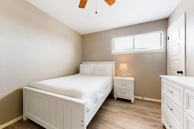 Bedroom image 1