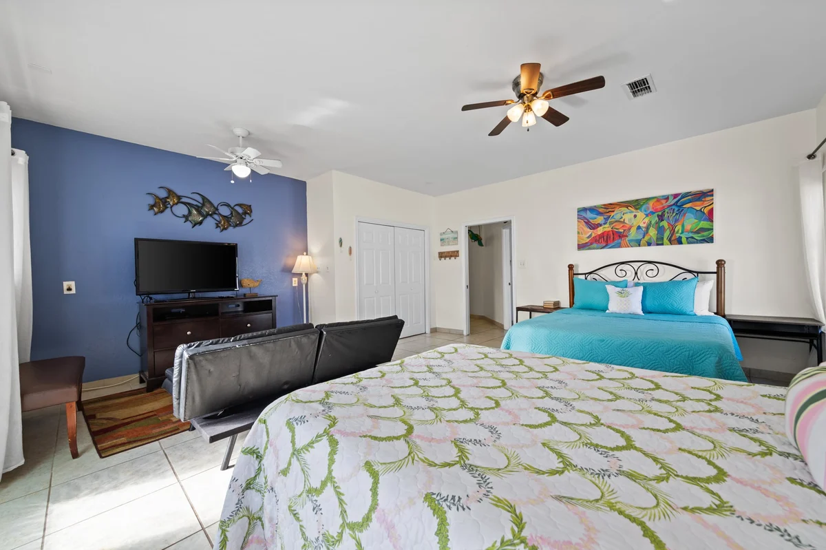 Bedroom image 1