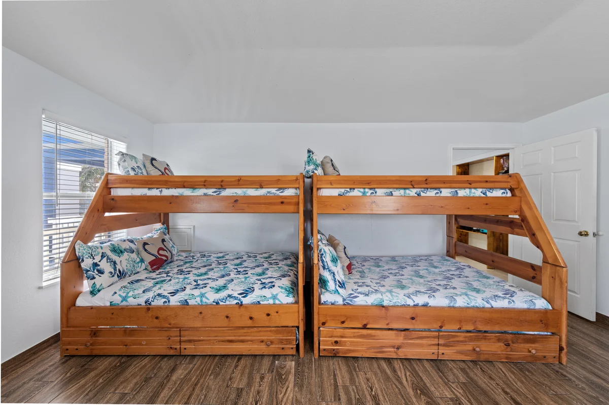 Bedroom image 1