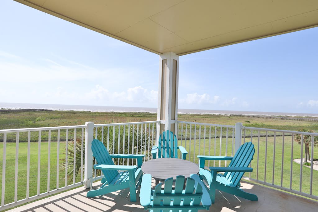 Condo in Galveston property photo 2