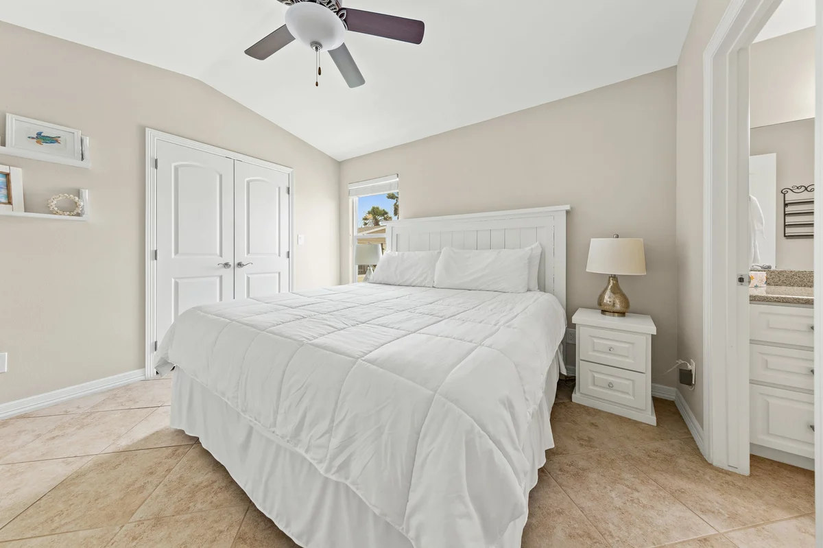 Bedroom image 1
