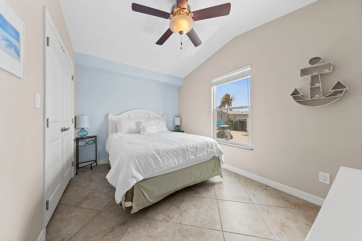 Bedroom image 1
