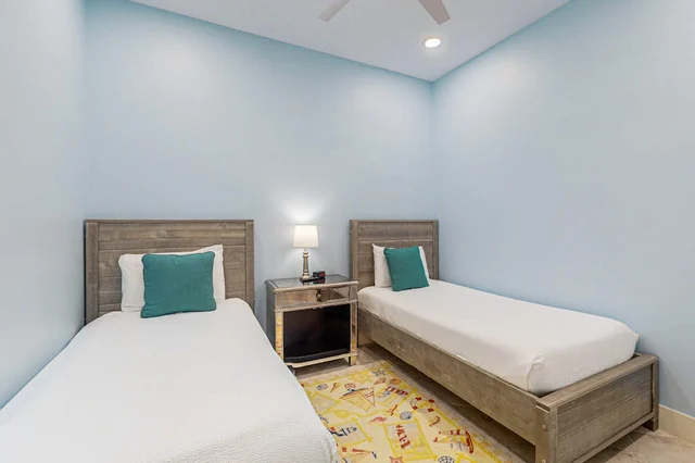 Bedroom image 1
