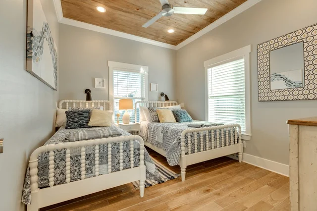 Bedroom image 1