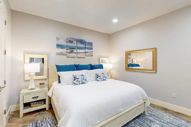 Bedroom image 1