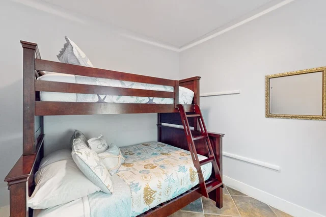 Bedroom image 1