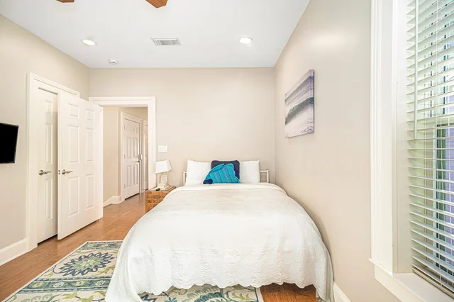 Bedroom image 1