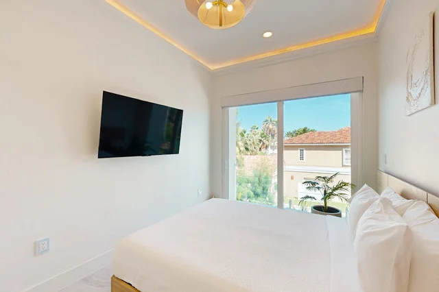 Bedroom image 1