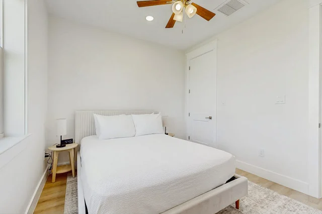 Bedroom image 1
