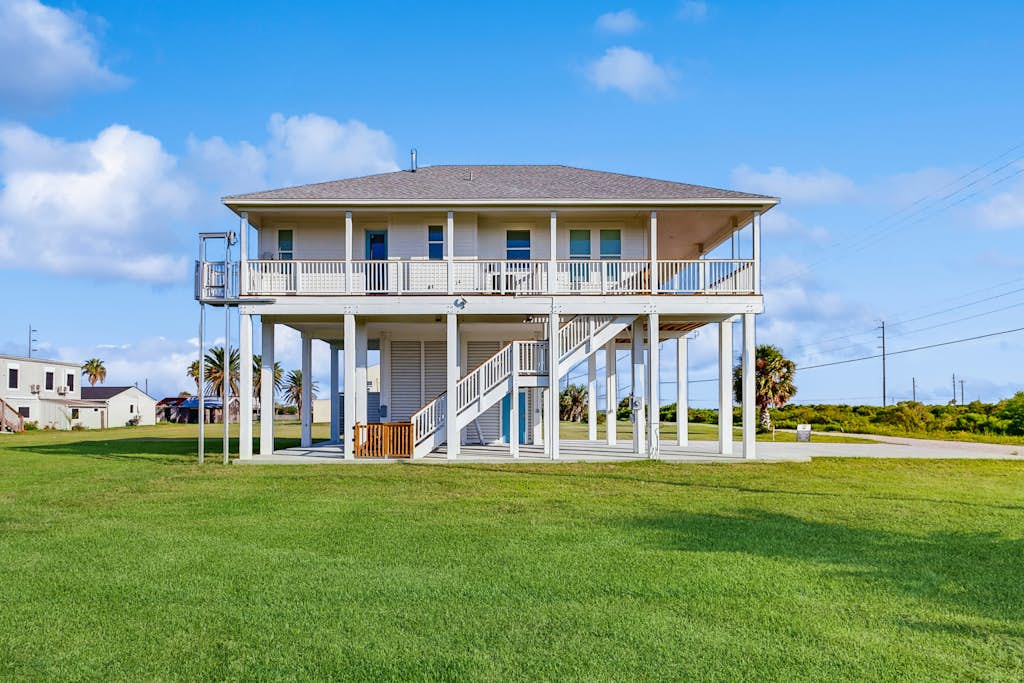 Wishing Star - Hot Tub, Gulf Views, Steps to Sand property photo 1