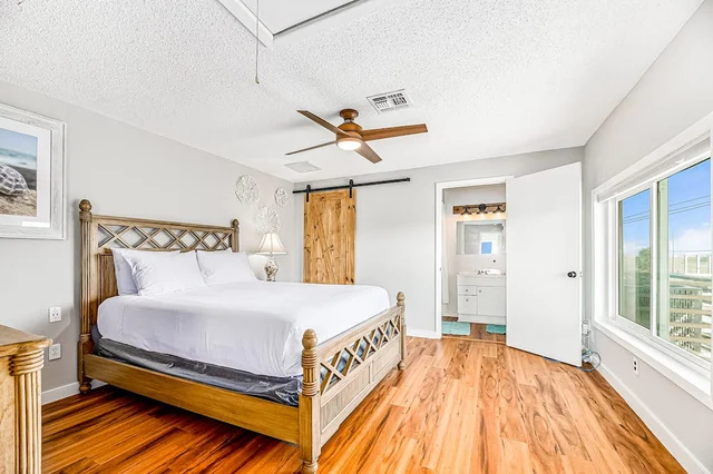 Bedroom image 1