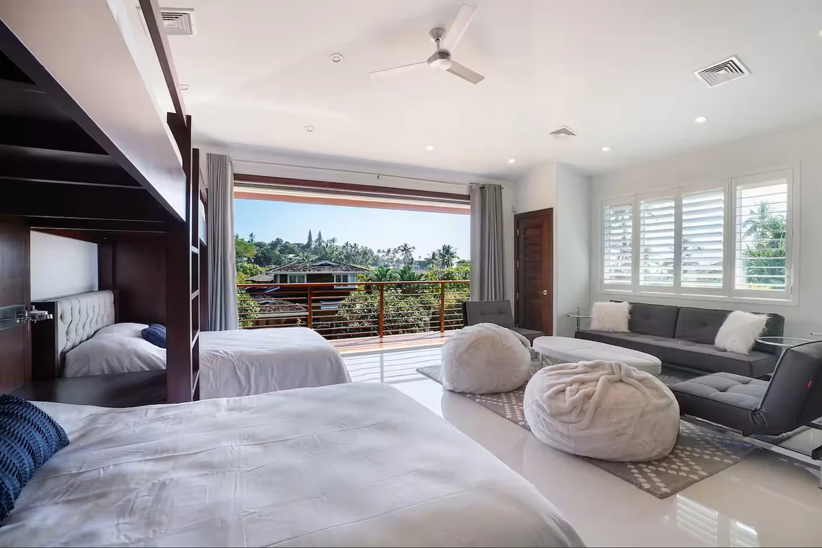Guest Bedroom 2 - Main House image 1