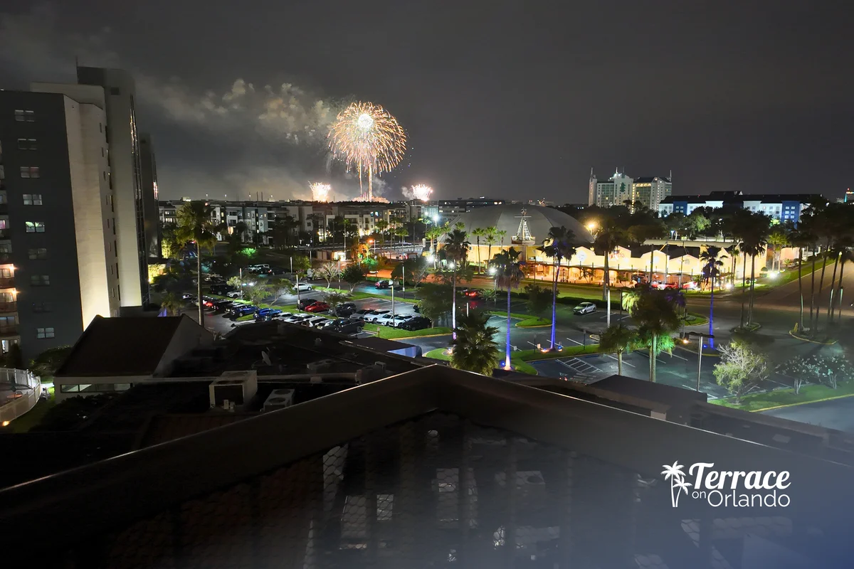 Fireworks View Balcony King Studio, 3608 (Deluxe) property photo 4