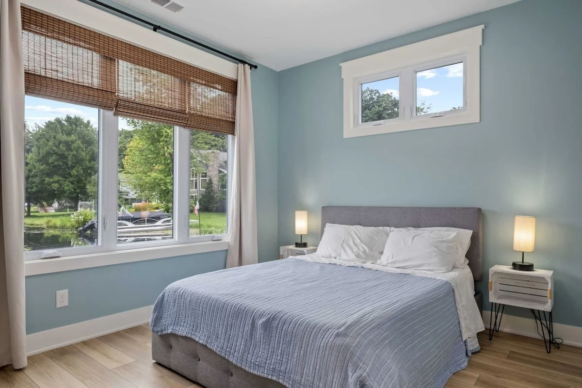 Bedroom 1 image 1