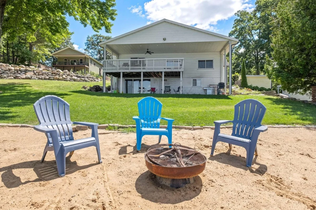 Home in Sand Lake property photo 3