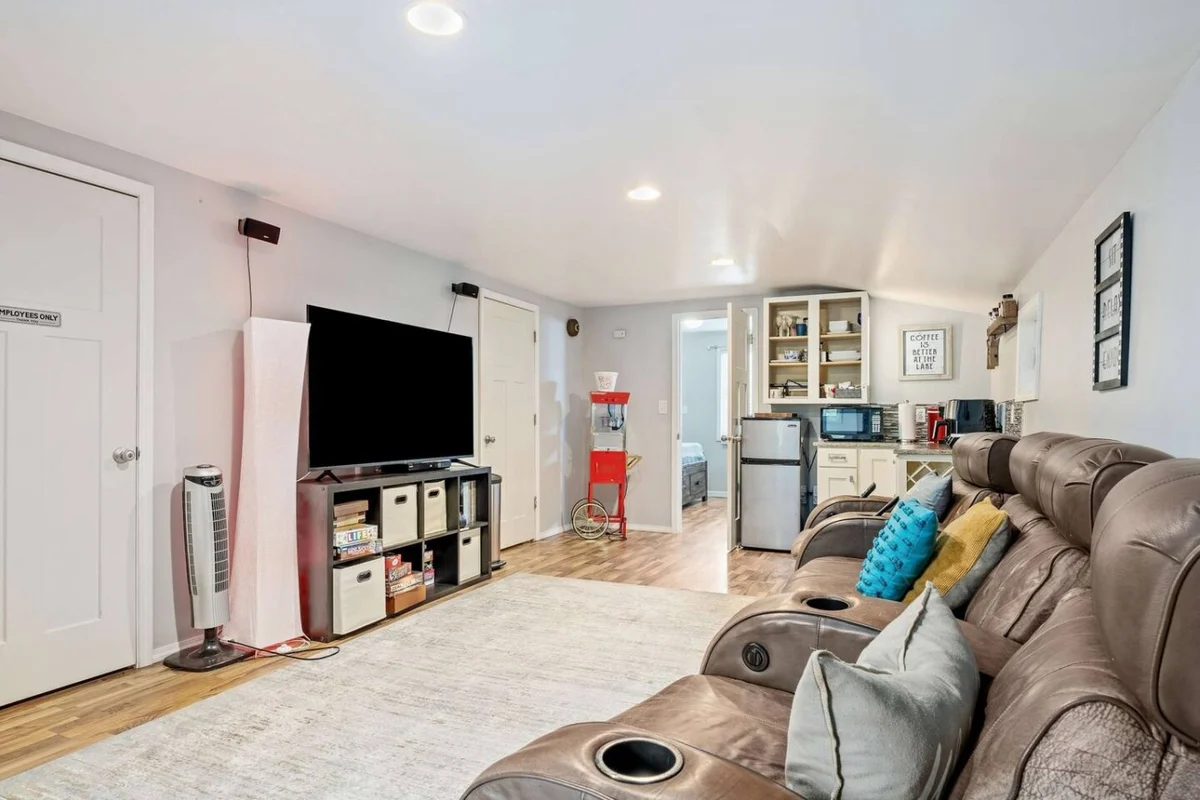 Home in Sand Lake property photo 4