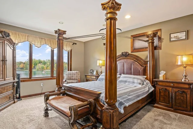 Bedroom 1 image 1
