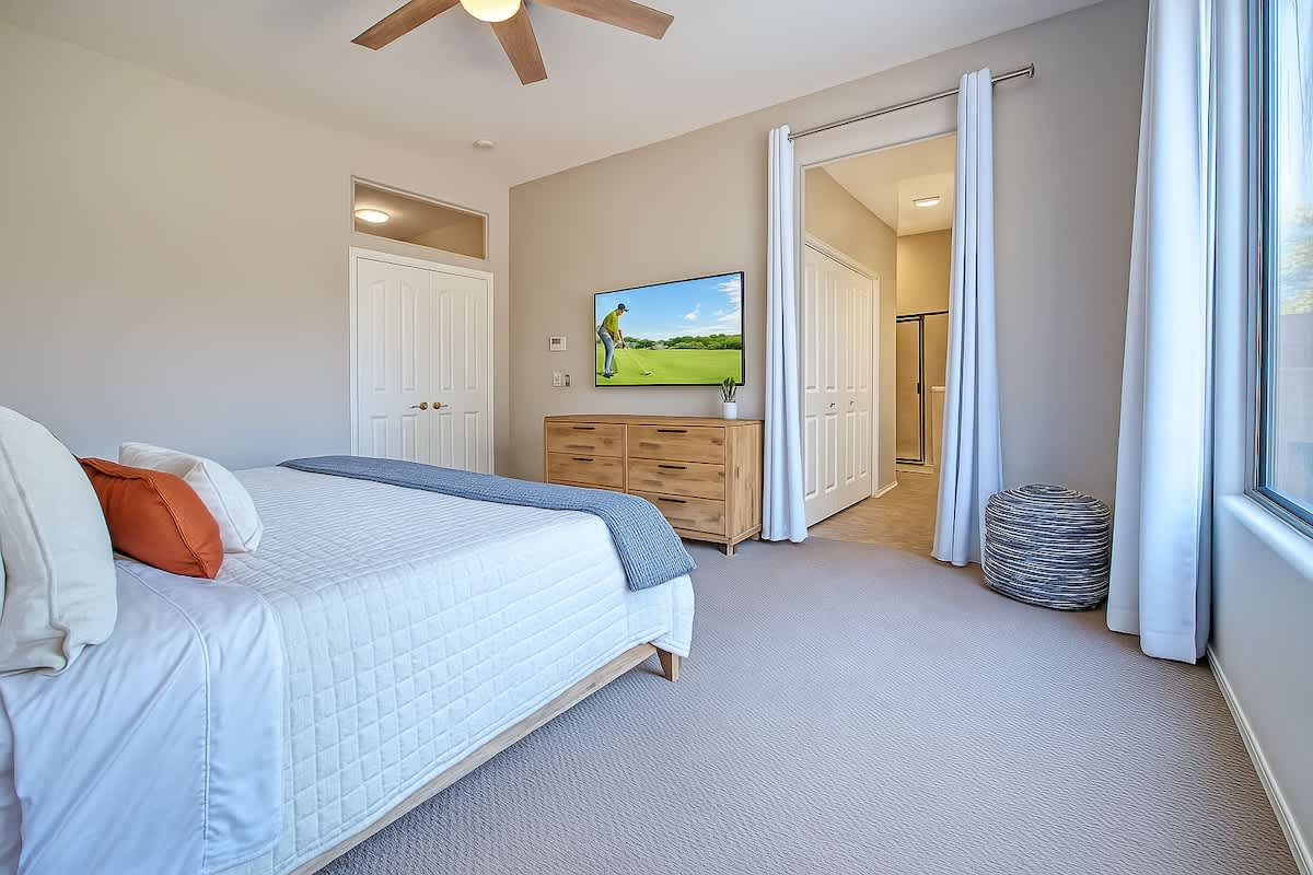 Bedroom image 1