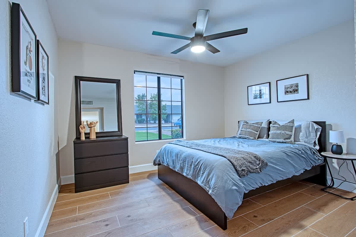 Bedroom image 1
