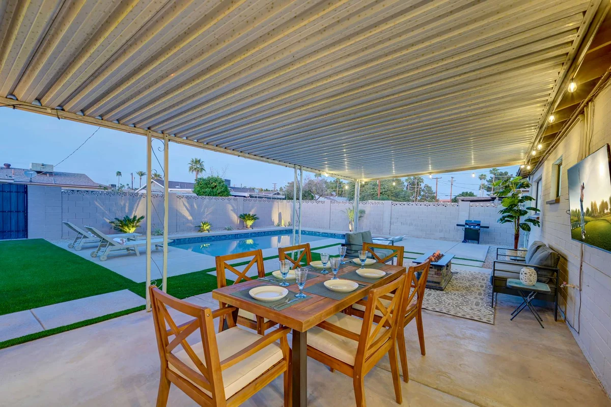 Home in Scottsdale property photo 2