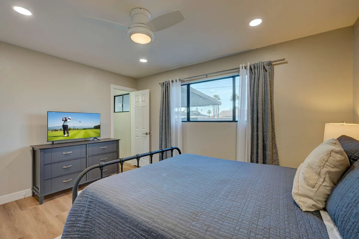 Bedroom image 1