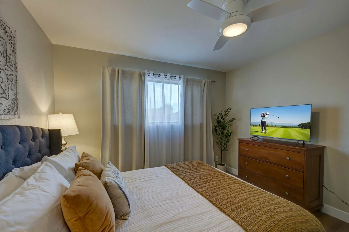 Bedroom image 1