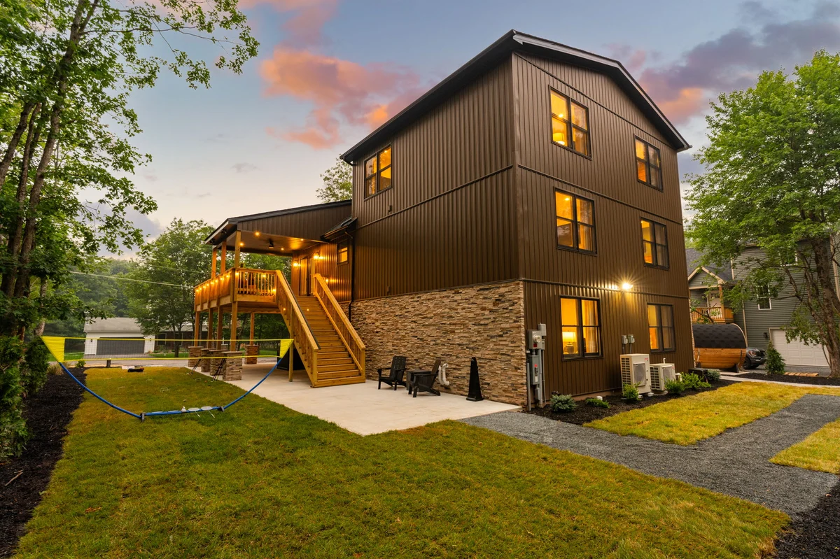 Pool, Hot Tub, Sauna, Game Room, Luxury and More property photo 4
