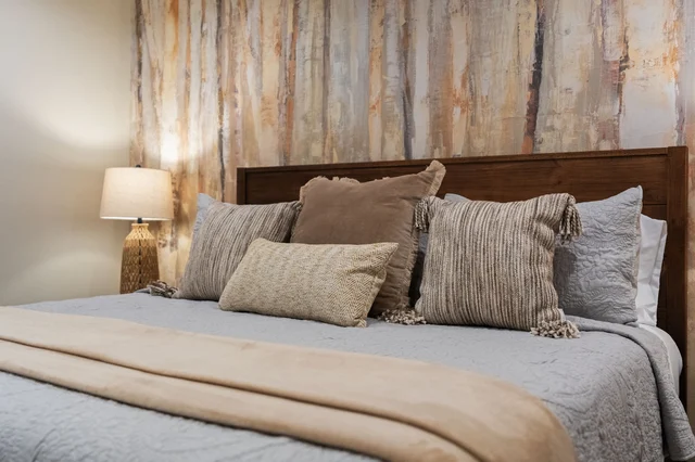 Bedroom image 1