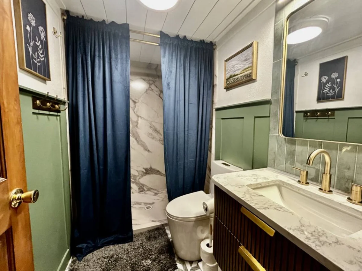 Lakefront, Ski+Golf, 4BR3BA property photo 5