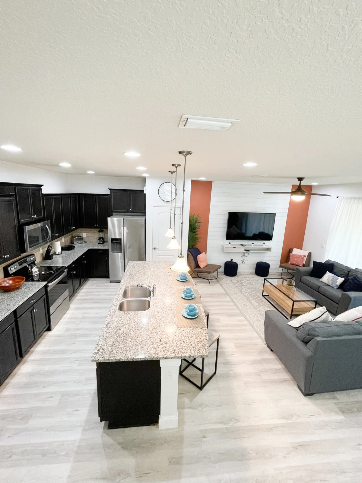 Townhome in Kissimmee property photo 2