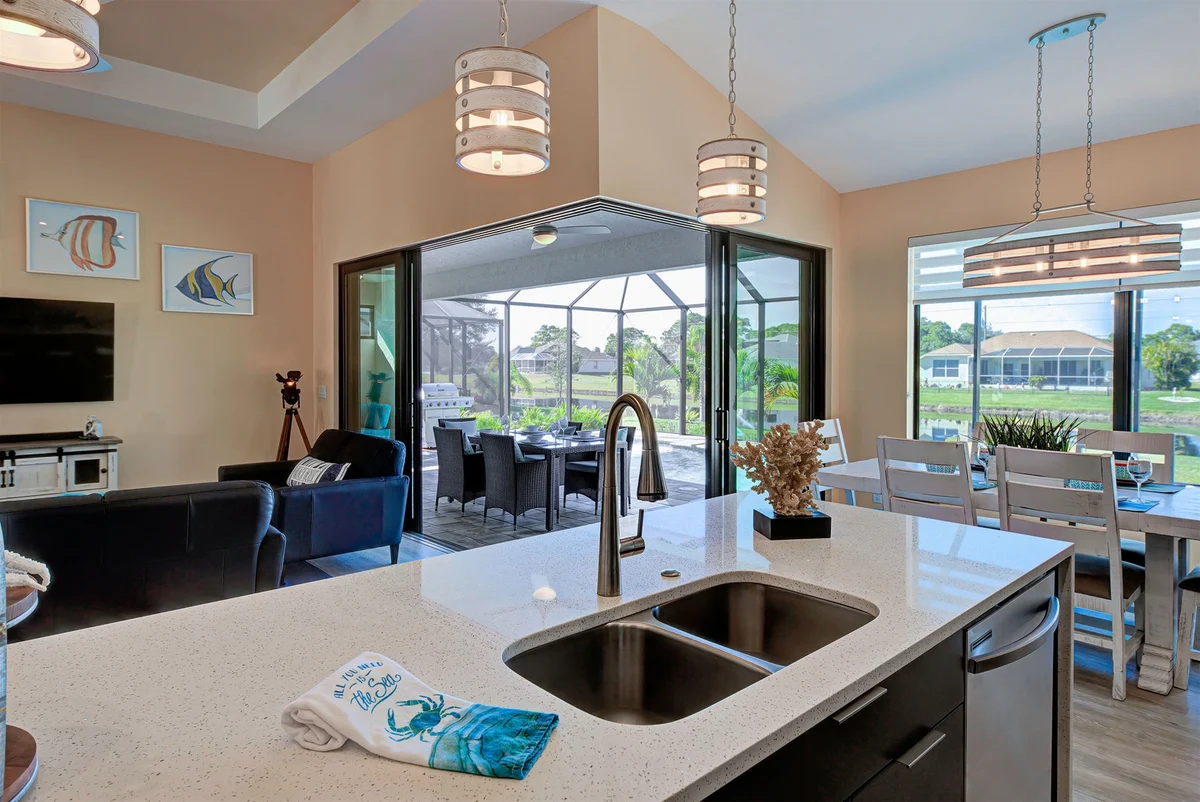 Home in Rotonda West property photo 4