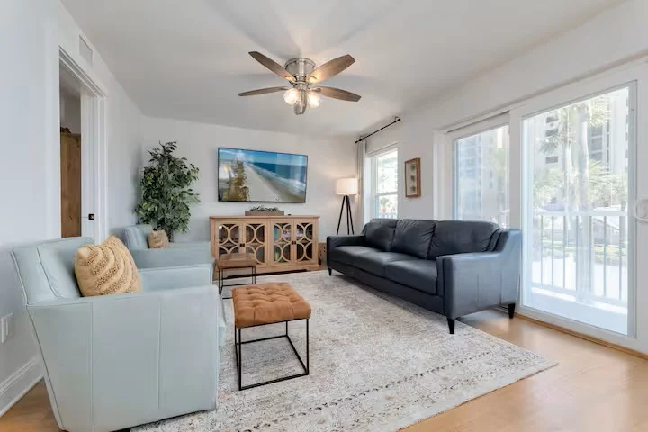 Home in Jacksonville Beach property photo 4