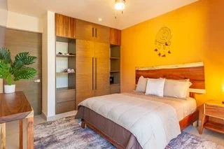 Bedroom 1 image 1
